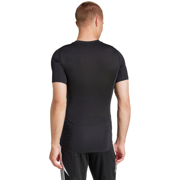 Koszulka męska adidas Techfit Short Sleeve Tee czarna JP4674