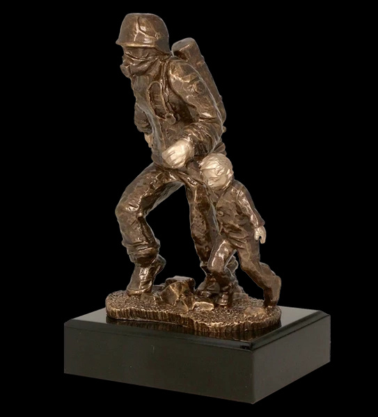 Statuetka odlewana - strażak