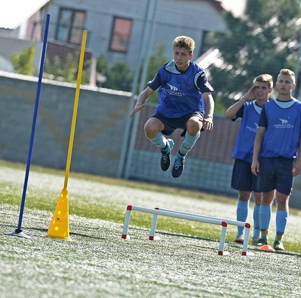 Pachołek wysoki z otworami, dziurami 38 cm Żółty