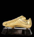 Statuetka odlewana 15cm - PIŁKA NOŻNA ZŁOTY BUT - RP2002