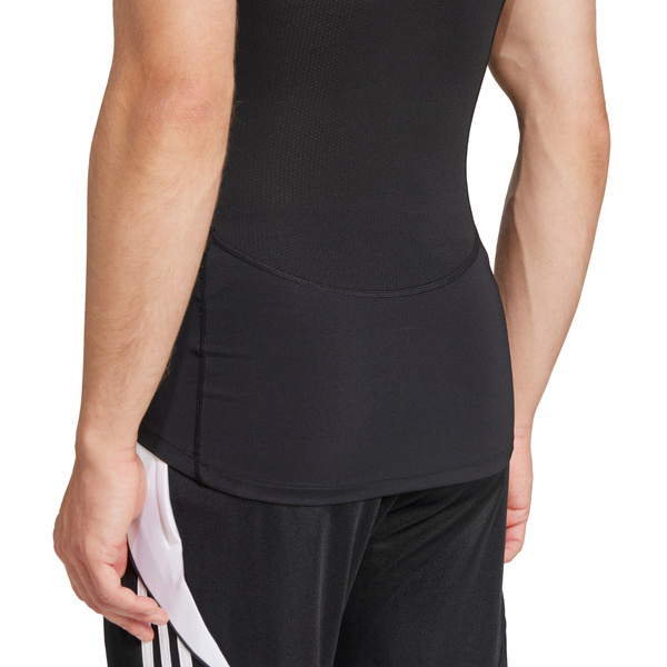 Koszulka męska adidas Techfit Short Sleeve Tee czarna JP4674
